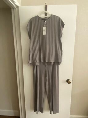 Eileen Fisher Pleated Short-Sleeve Top & Wide-Leg Pants - Gray